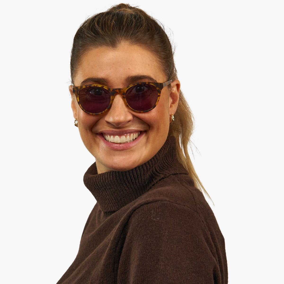 Luxreaders stylish Women's Stockholm Turtle Sunglasses. Made from Rubber in a Iconic shape.