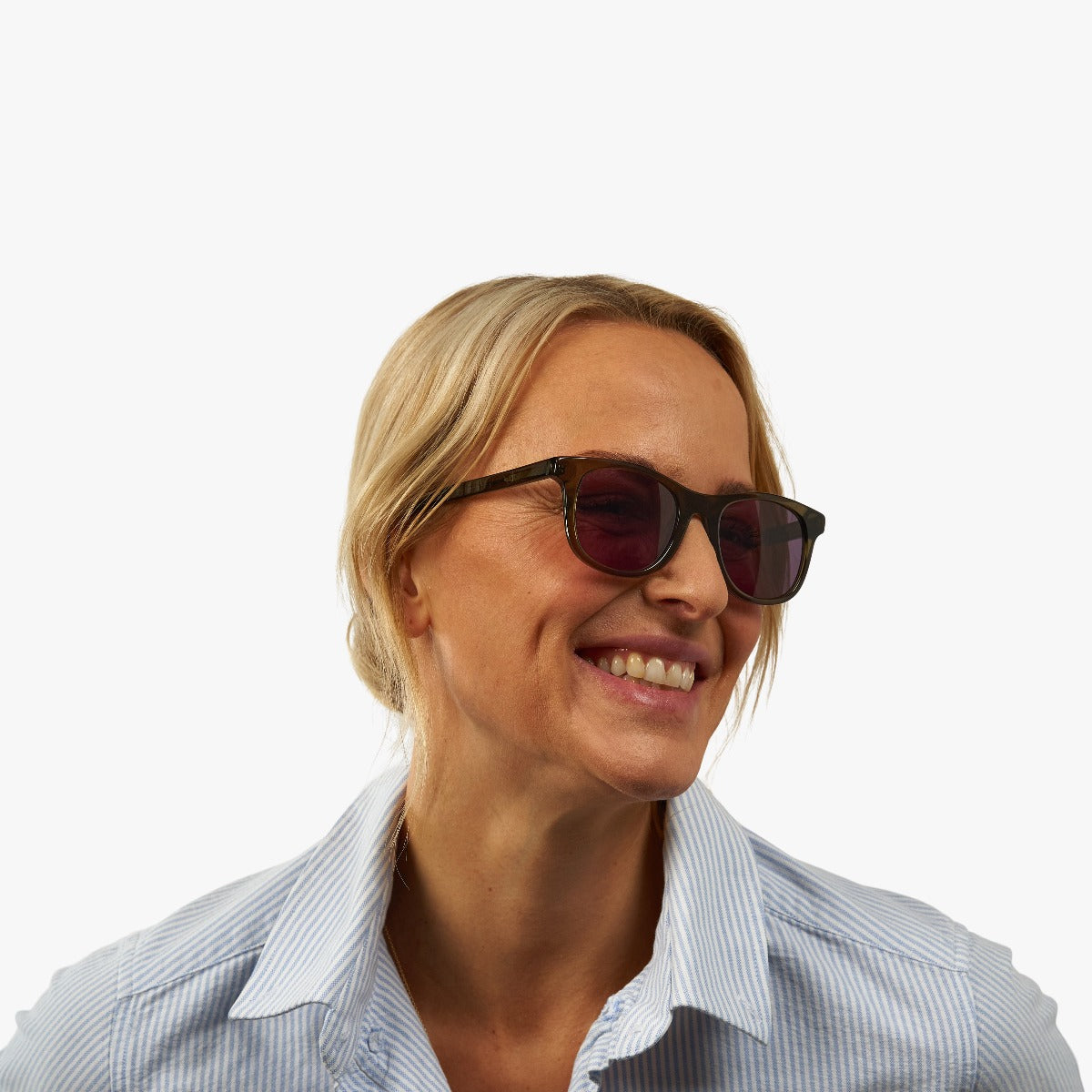 Luxreaders stylish Women's Malmö Shiny Olive Sunglasses. Made from Acetate in a Square shape.