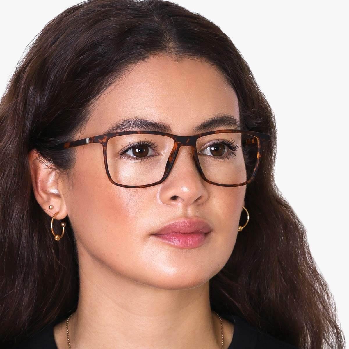 Luxreaders stylish Women's København Turtle Reading glasses. Made from Rubber in a Square shape.